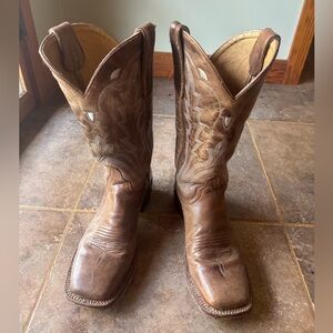 Idyllwind outlaw boots